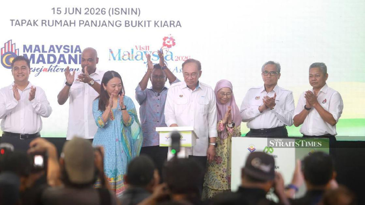 Anwar Warns Against Divisive Racial Politics, Says Suffering Communities Pay the Price