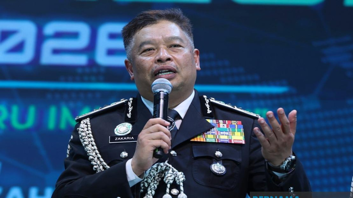 Immigration Hunts 19 Untraced Visitors Tied to Forest City School Network