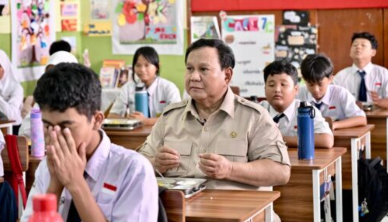 Indonesia's Free Meals Scheme Under Fire as Rights Body Flags Implementation Failures