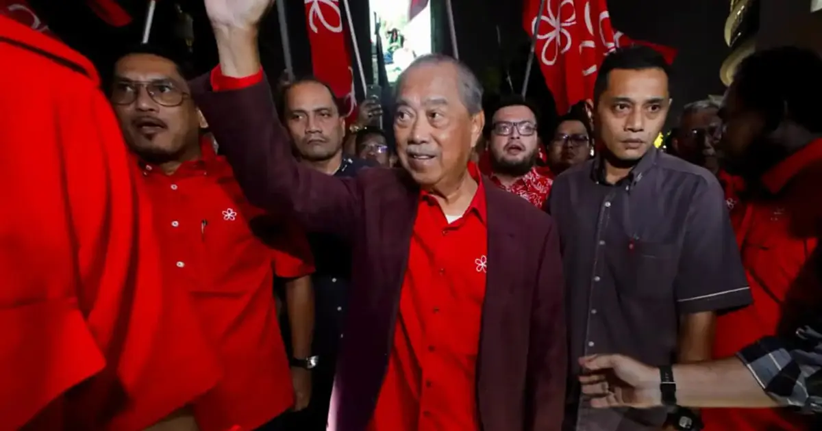 Muhyiddin Gathers Over 200 Supporters as Bersatu Faces Critical Internal Discussions
