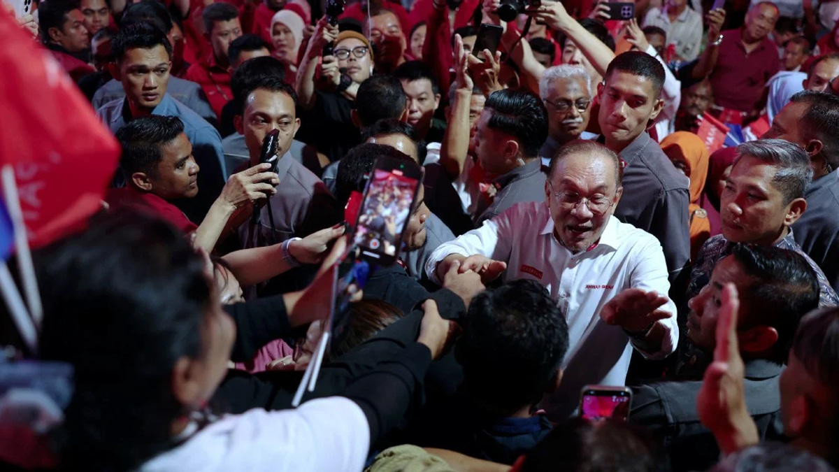 Pakatan Harapan unveils 56 candidates for Johor election, signals renewed push for state power