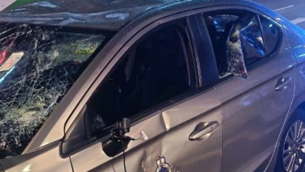 Foreign Homeless Man Detained After Damaging Police Vehicle in Central Kuala Lumpur