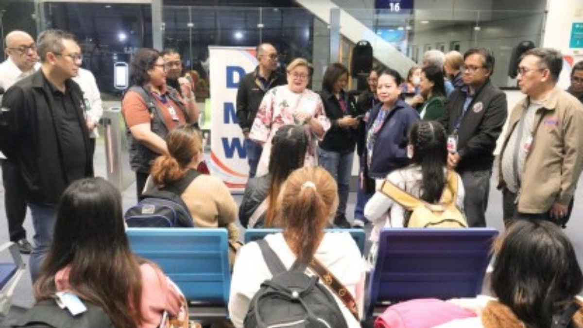 24 Filipinos Detained in Russia Return Home After Marcos Raises Case with Putin