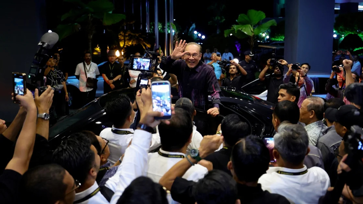 Anwar Identifies Abuse of Power as Malaysia's Core Challenge, Not Racial Discord