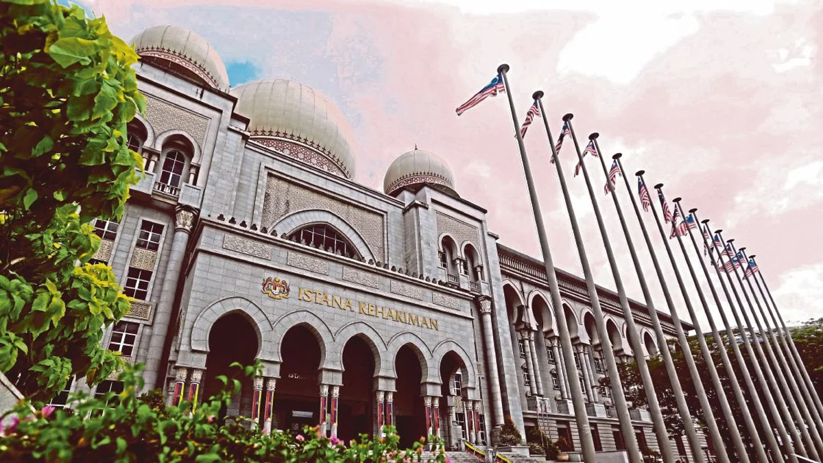 High-profile cases return to court: Isa Samad's conviction review and army chief's money laundering trial