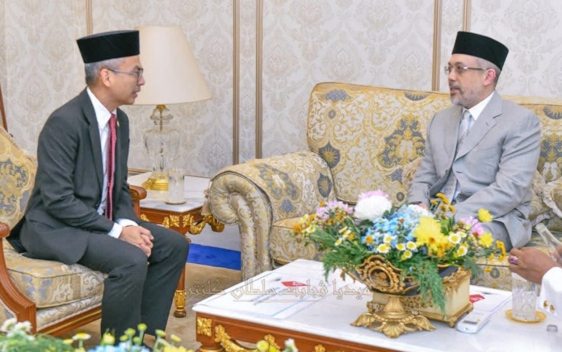 Kelantan Regent Receives Communications Minister to Discuss Fake Accounts and Misinformation