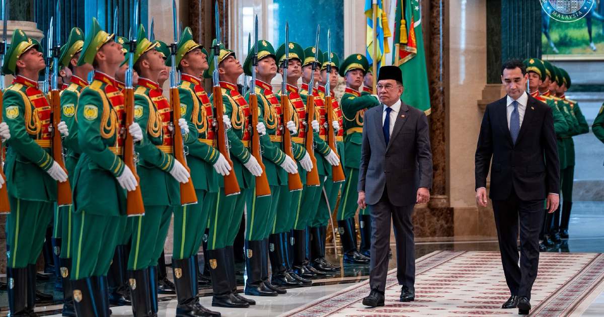 Anwar Ibrahim receives full ceremonial honours on historic Turkmenistan visit
