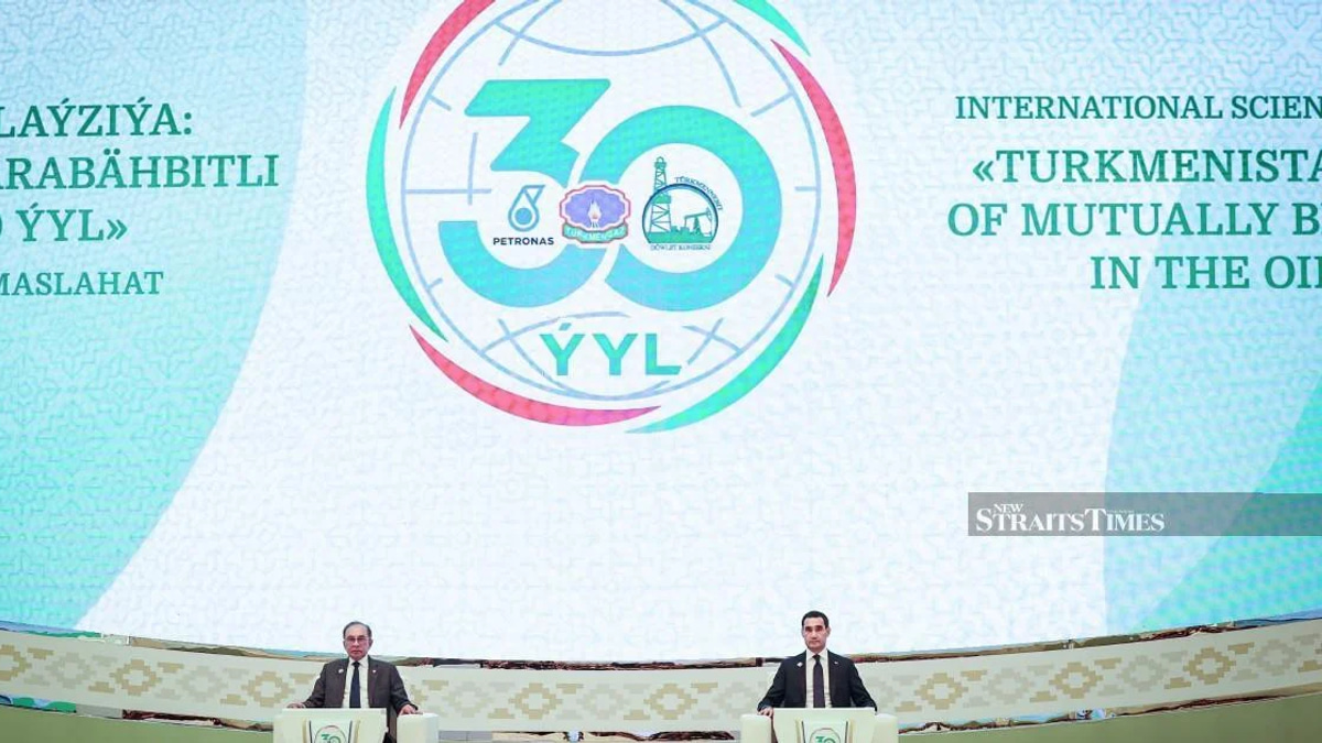 Malaysia strengthens energy ties with Russia and Turkmenistan under Anwar's leadership