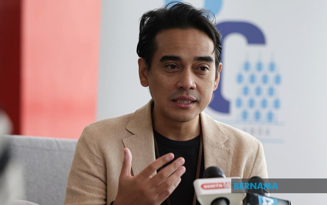 Journalists Must Adapt or Risk Obsolescence, Says Broadcasting Chief