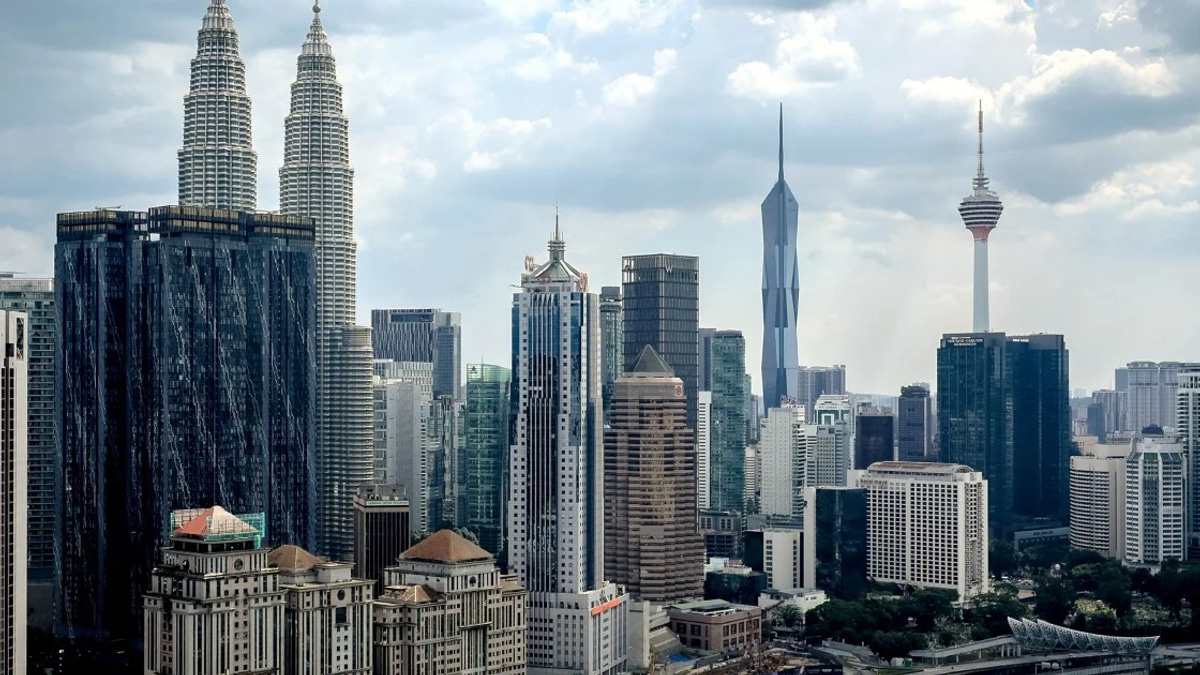 Political Uncertainty and GE16 Not Primary Deterrents for Foreign Investors, Says Miti