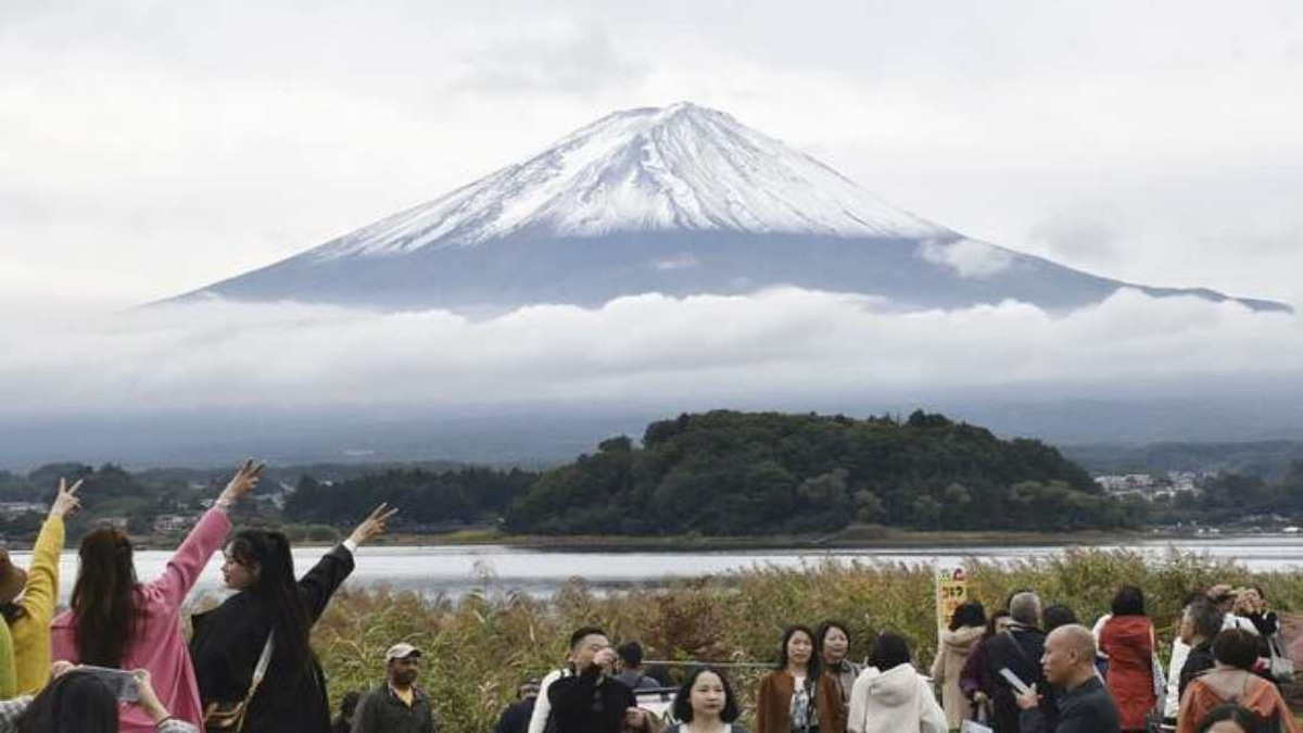 Japan Records Alarming Peak in Mountain Rescues as Foreign Visitors Hit Record Highs