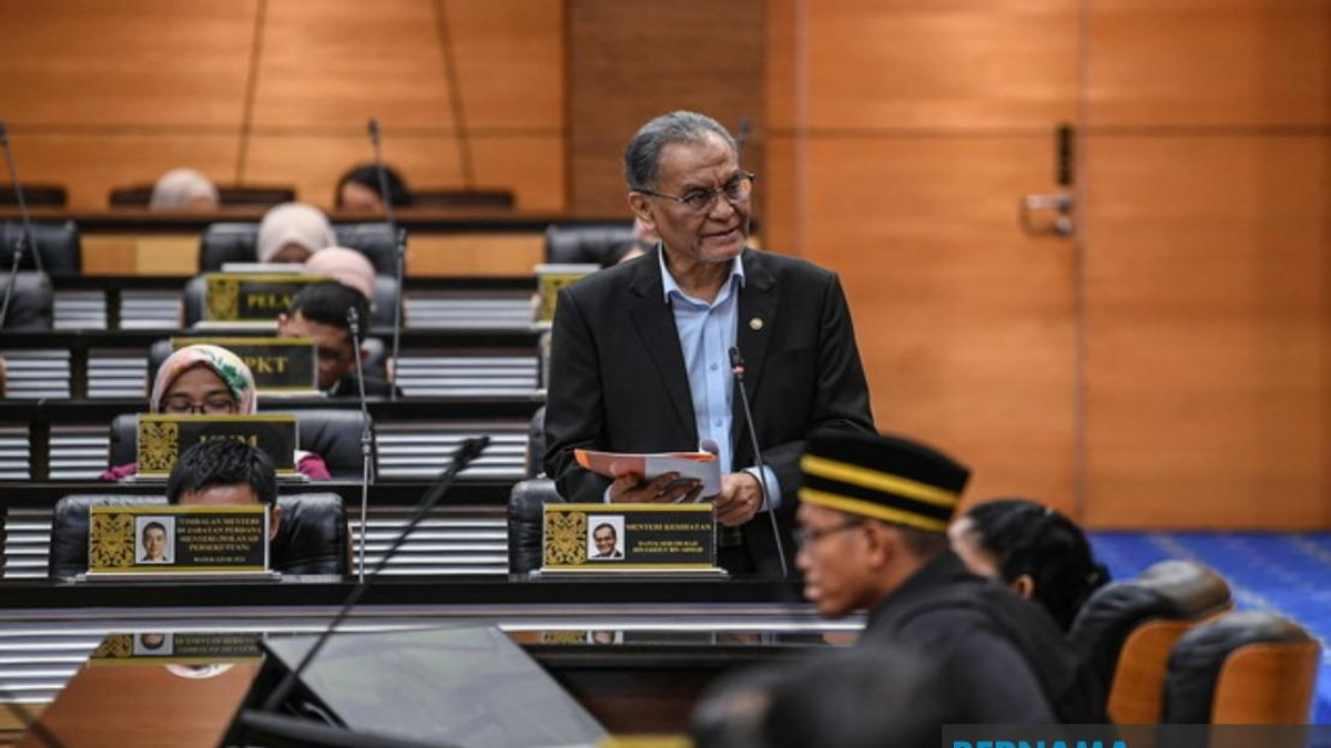 Malaysia registers 854 overseas-qualified medical specialists in five months