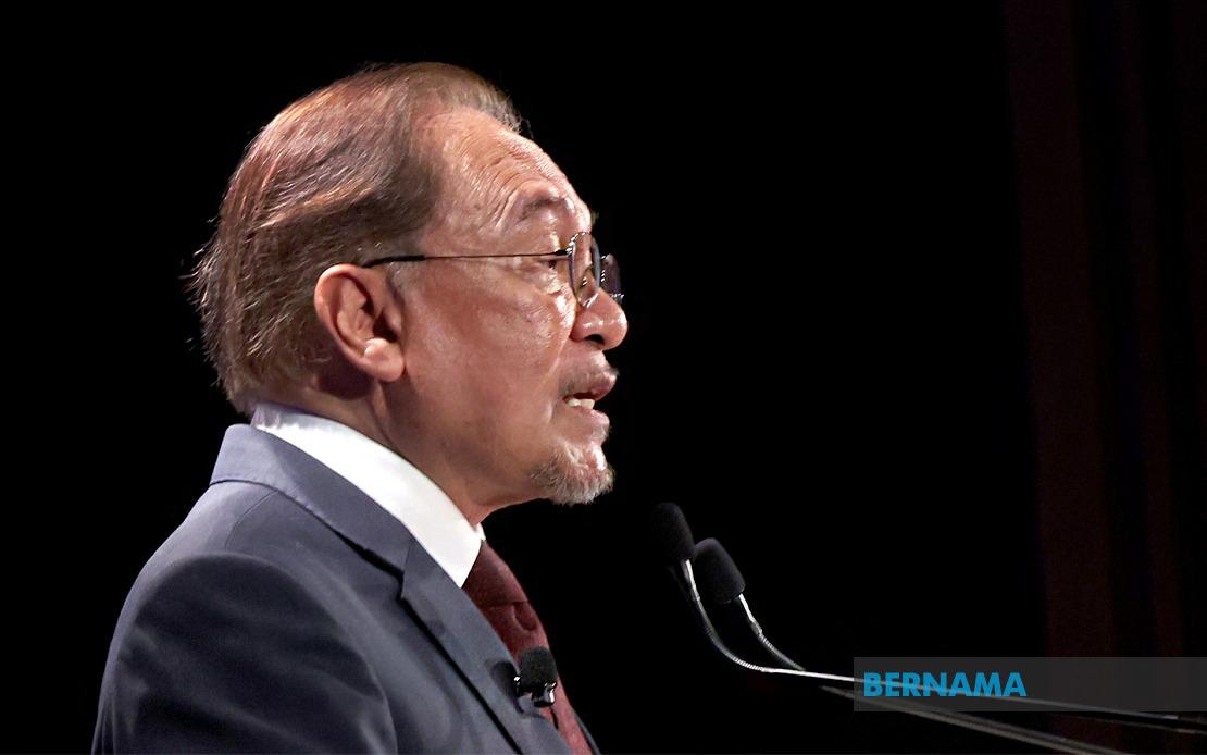 PM Anwar's Intensive Diplomatic Schedule in Turkmenistan Focuses on Trade and Energy Ties