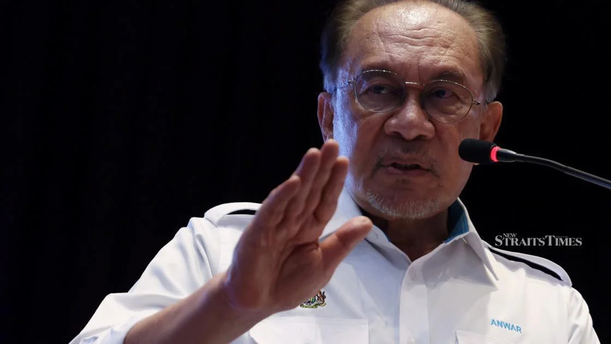 Civil Service Excellence Fuels Malaysia's Competitiveness Gains, Says Anwar