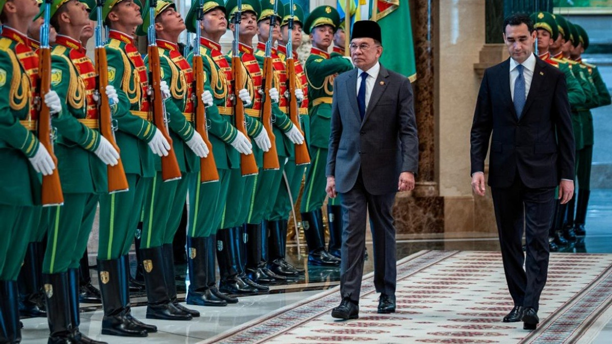 PM Anwar Receives Ceremonial Honours in Turkmenistan, Eyes Deeper Bilateral Ties
