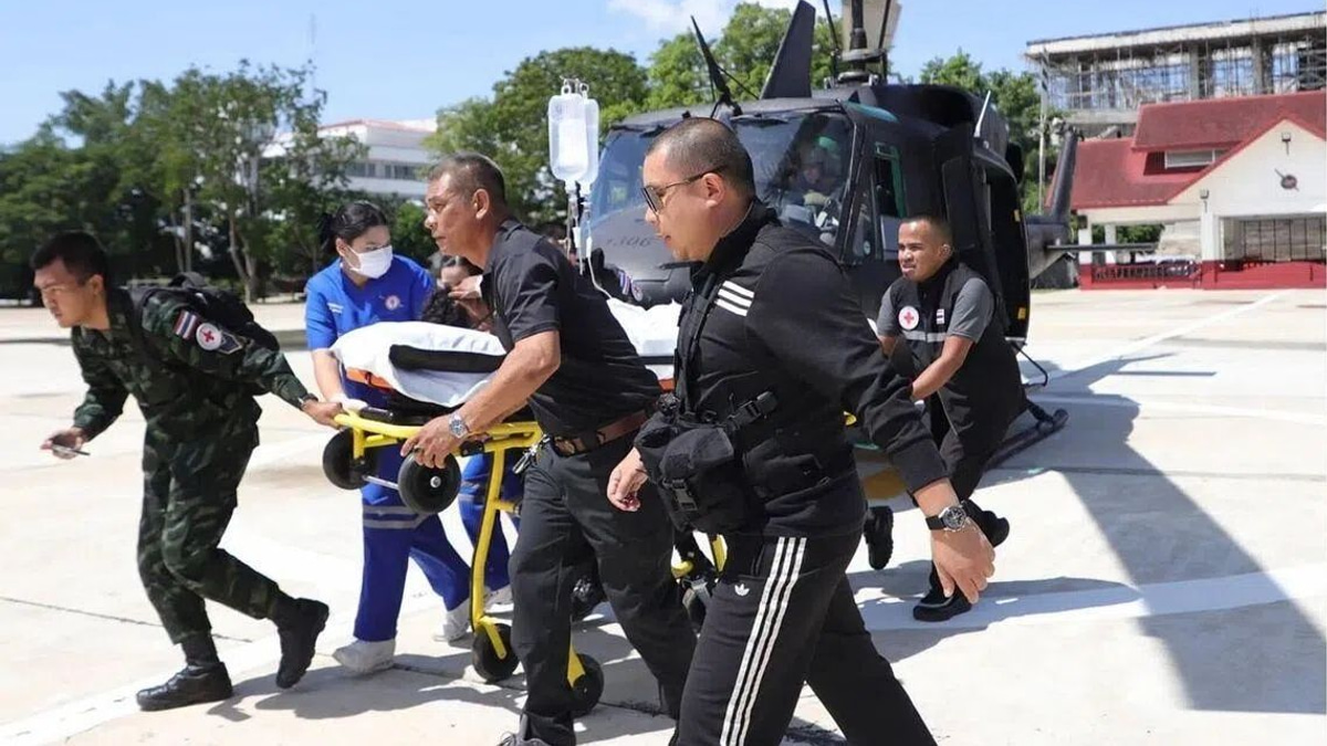 Twin bomb attacks wound 11 Thai police officers in volatile southern provinces