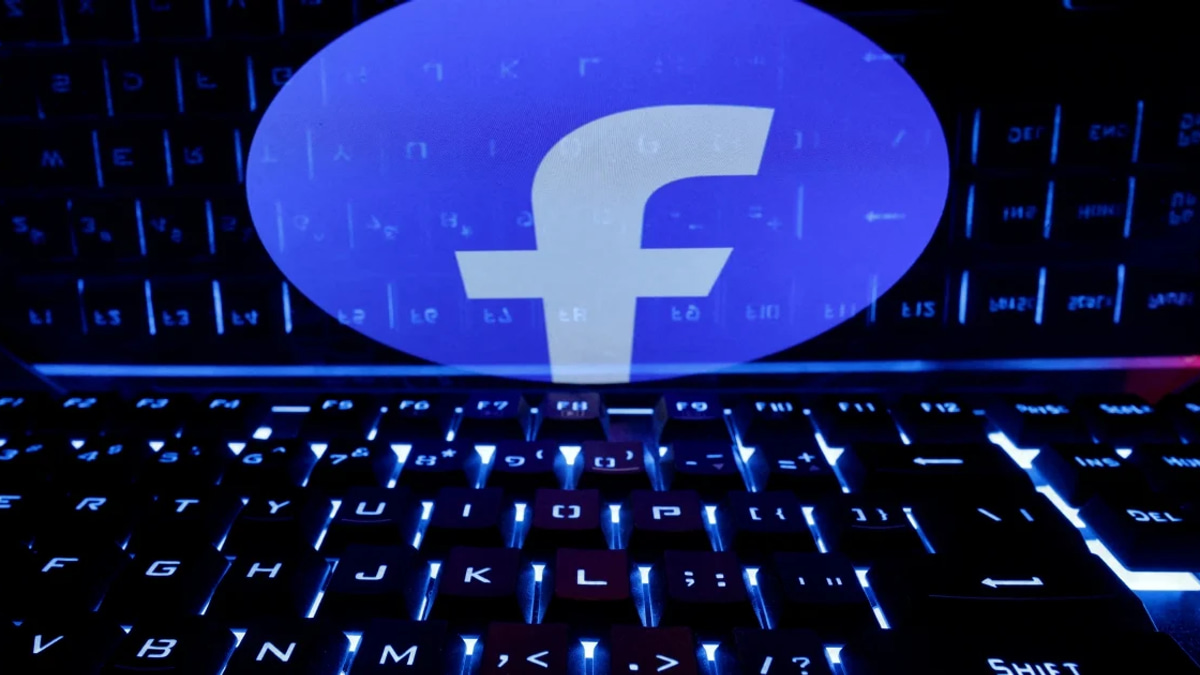 Thai Man Sentenced to 18 Months Prison for Facebook Comment on Monarchy
