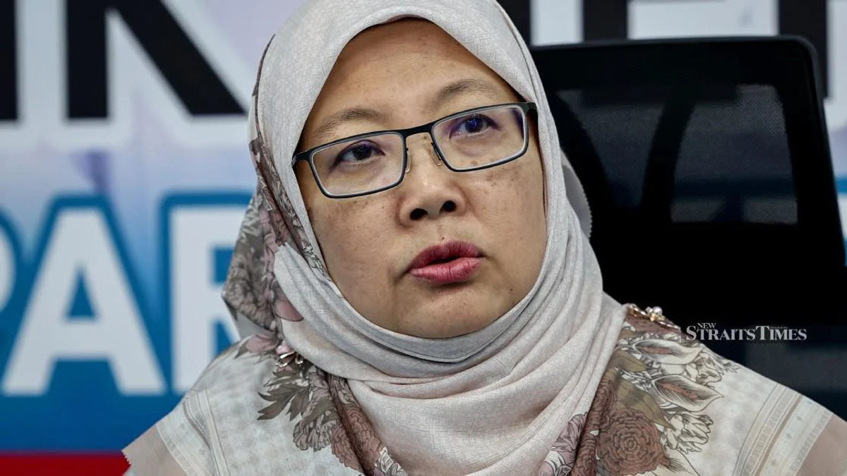 Zaliha Challenges Onn Hafiz Over Johor Leadership Uncertainty