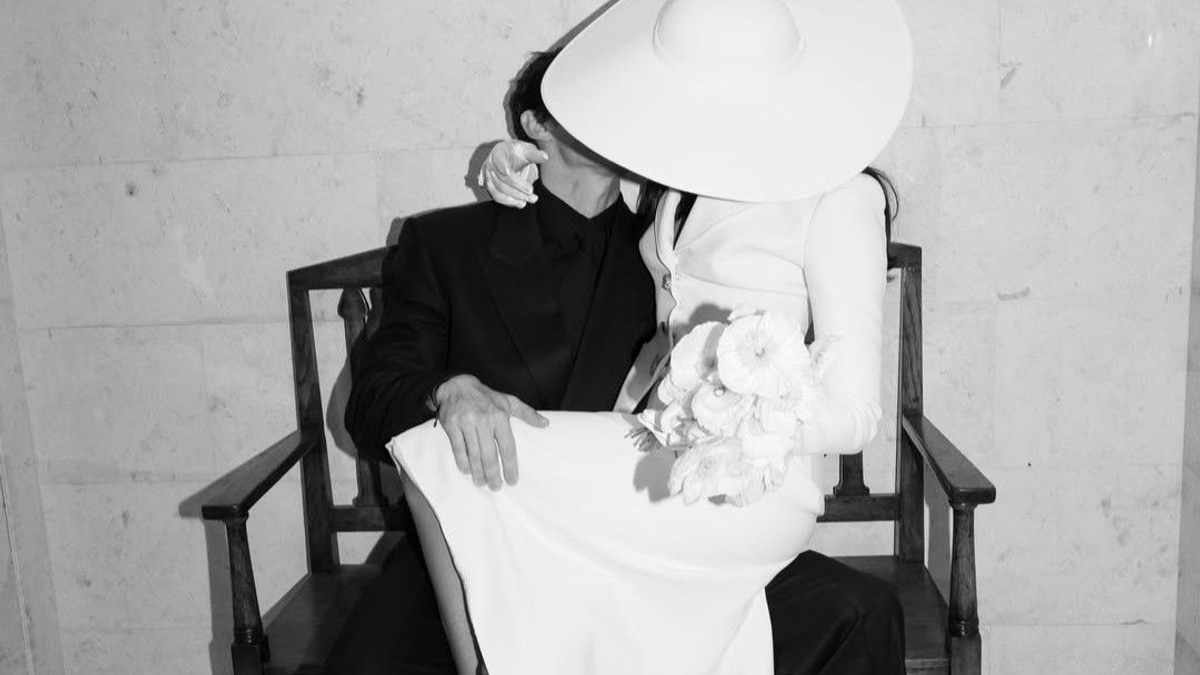 The Skirt Suit Makes Its Stylish Comeback in Fashion's Power Play