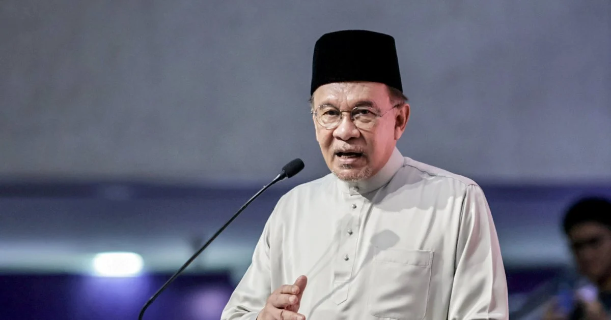 Tunku Mahkota of Johor Receives Prime Minister in Kuala Lumpur