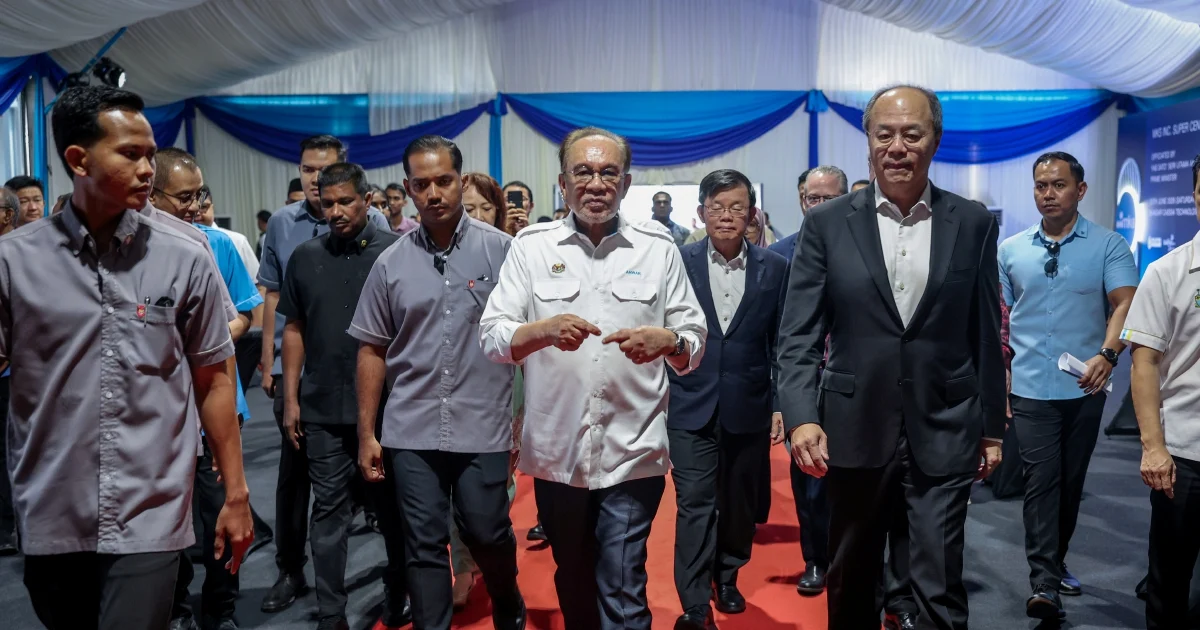 Malaysia's Balanced Diplomacy Attracts Investment, Says Anwar