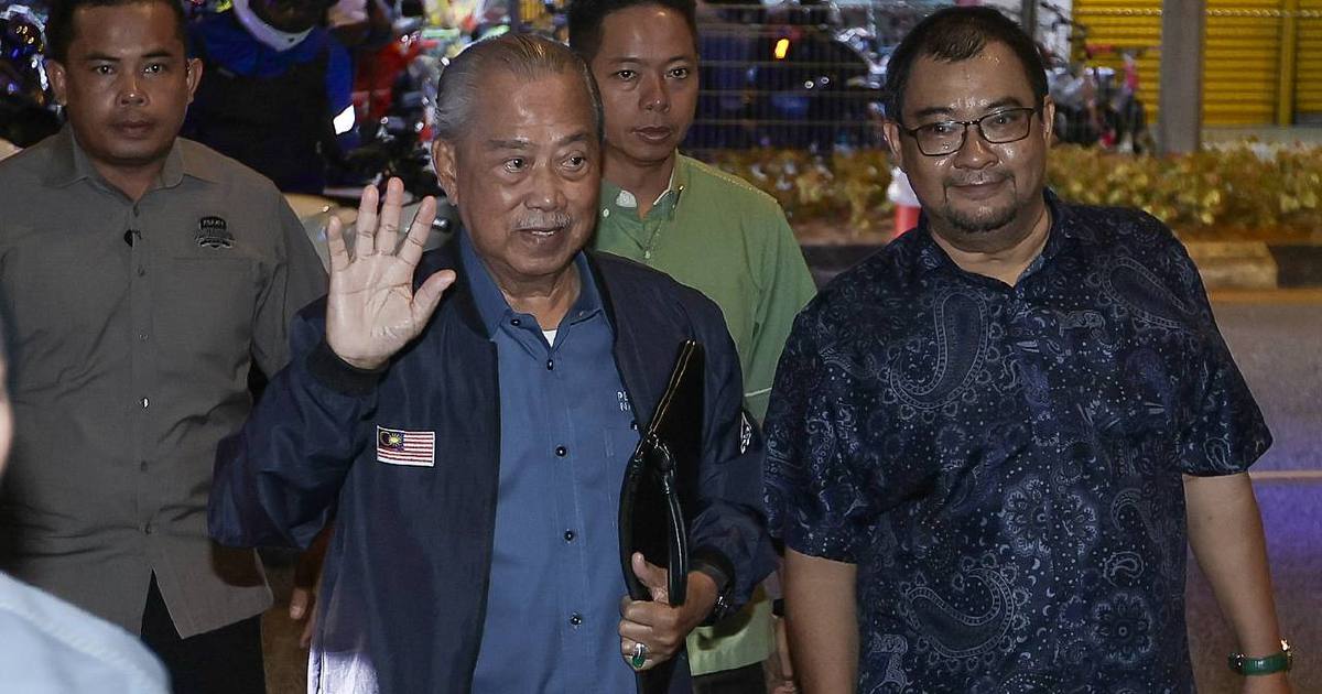 PN Emergency Meeting Sidesteps Bersatu Membership Debate