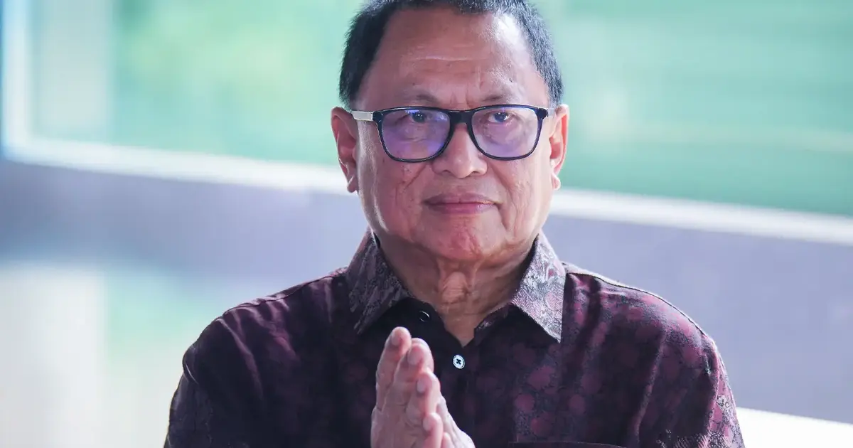 UMNO's Leadership Crisis Opens Door for Rivals as Puad Zarkashi Exits