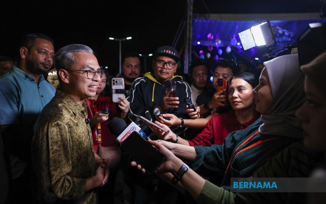 Communications Minister Fahmi Hails Success of RIUH Pi HAWANA Carnival in Butterworth