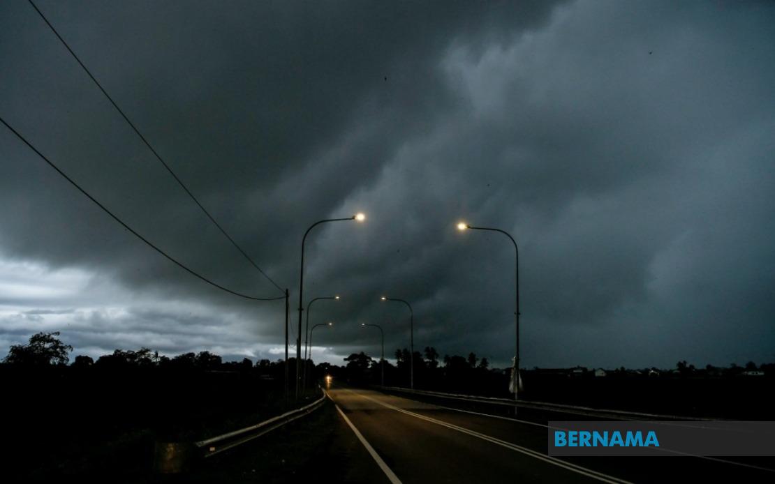 Thunderstorm Alert Issued for Nine States and Labuan Until Evening