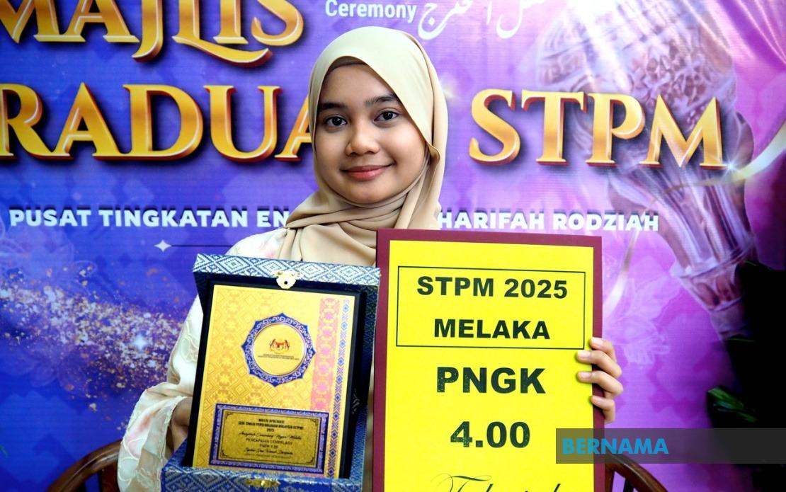 Father's Final Words Drive Melaka Student to Perfect STPM Score