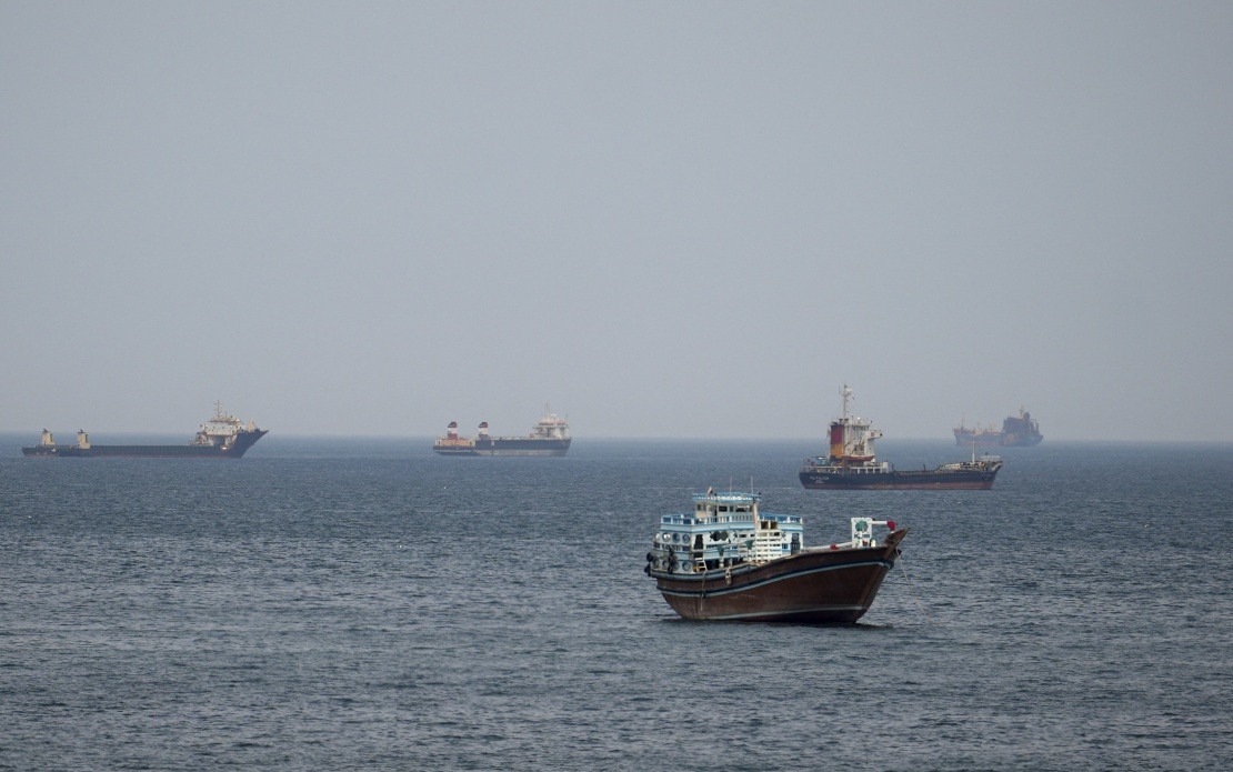 Iran's Chief Negotiator Meets Oman to Discuss New Strait of Hormuz Framework