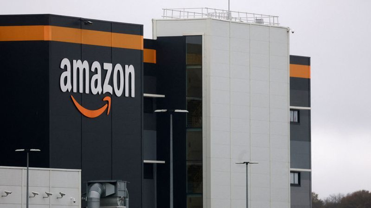 EU Moves to Regulate Amazon, Microsoft Cloud Services as Market 'Gatekeepers'