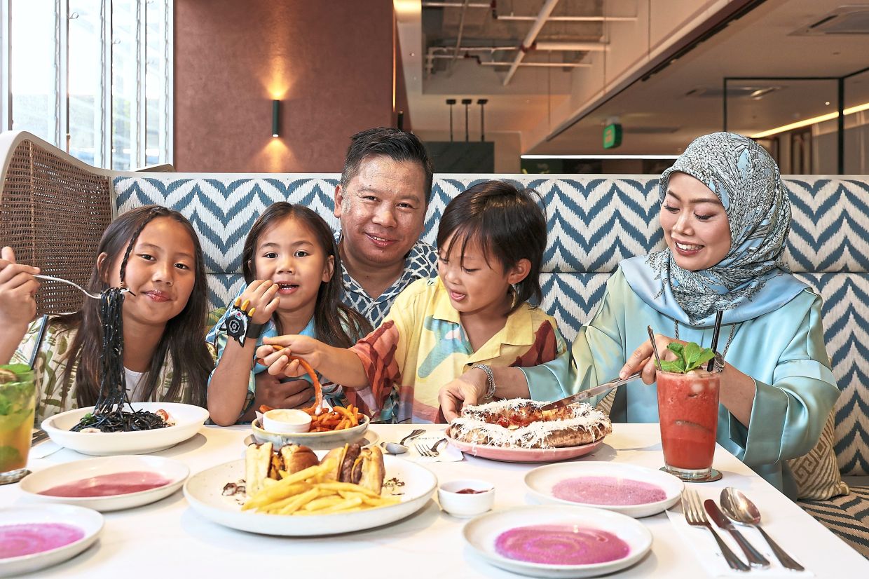 Building Dreams Together: How Datuk Mohd Najib Balances Family and the Serai Group Empire