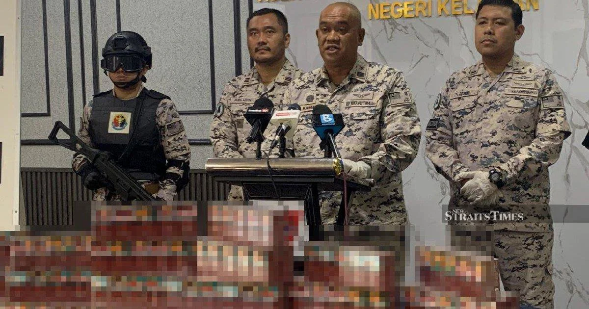 MMEA intercepts RM212,000 smuggled cigarette haul in Kelantan waters
