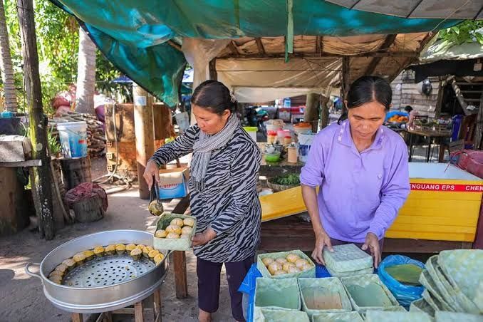 Cambodia Elevates Girls' Education as Women Drive Economic Growth