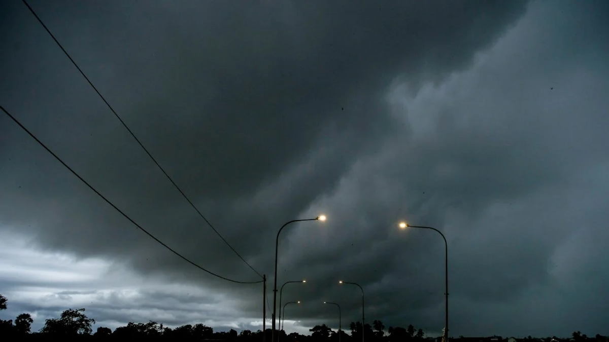 Heavy Rain and Thunderstorm Alert Issued Across Malaysia Until Evening