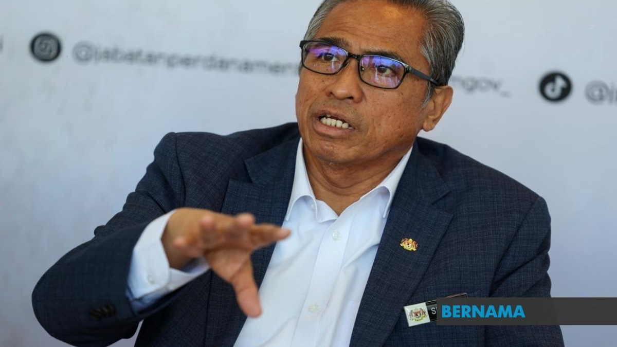 Civil Service Must Drive Home Benefits From Malaysia's Elevated Global Diplomacy, Says Chief Secretary