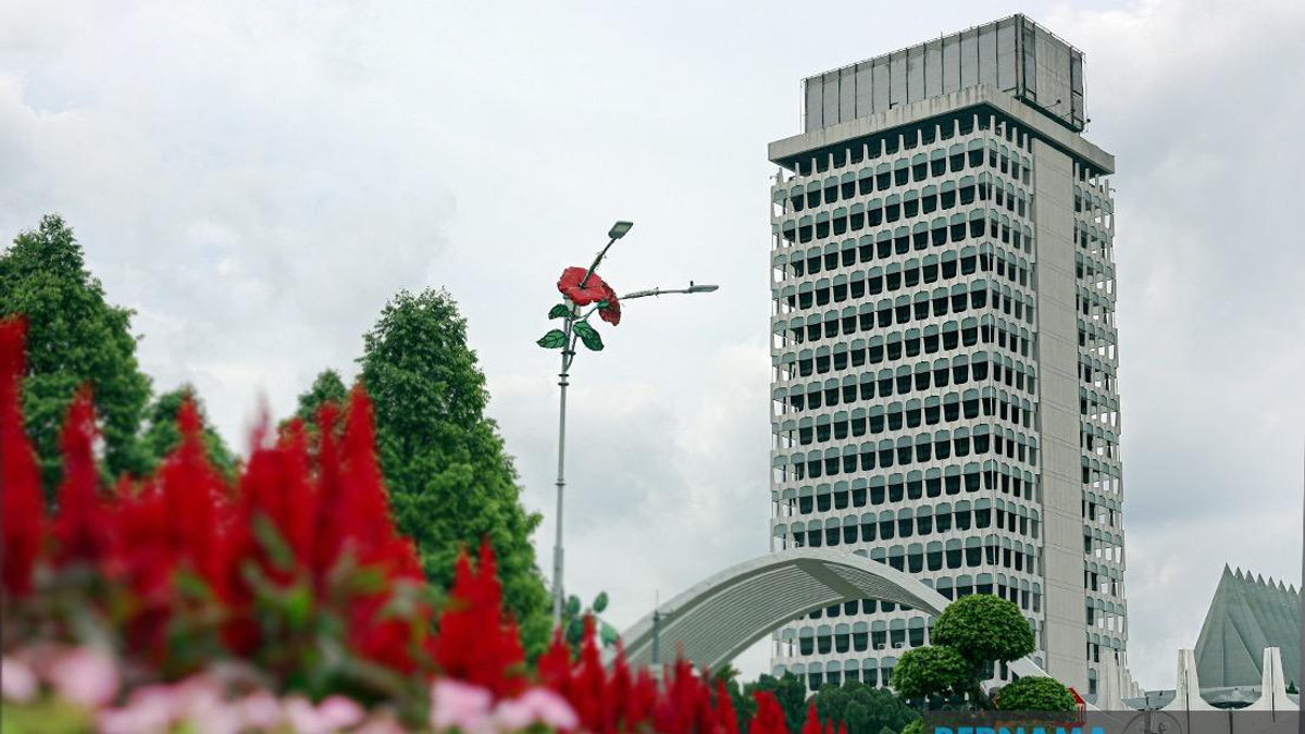 Parliament Reconvenes Monday With Constitutional Amendments and Transport Safety Reforms in Focus