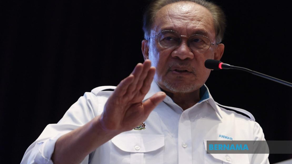 Malaysia's Competitiveness Climb Reflects Civil Service Excellence, Says PM Anwar