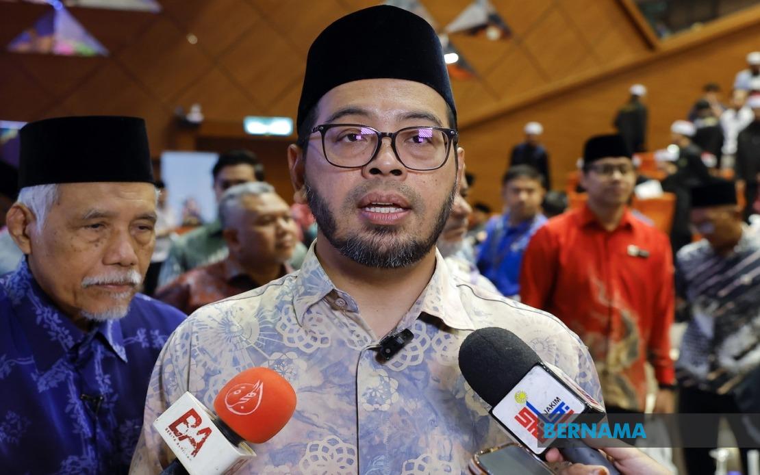 Malaysia's Religious Affairs Ministry to Deepen Youth Outreach Following Sultan Nazrin's Call