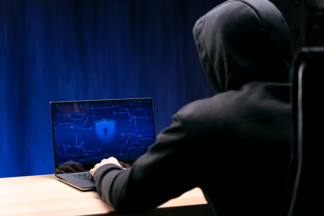 Two Young British Hackers Sentenced to Five Years for Transport for London Cyberattack