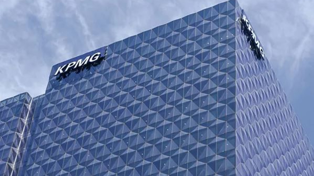 KPMG Australia's Chairman and Two Audit Partners Step Down Over Confidential Information Misuse Scandal