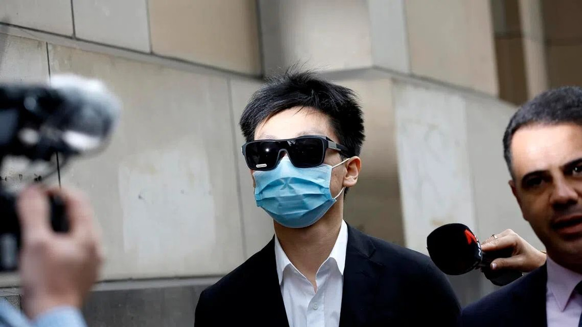 Singaporean doctor pleads guilty to filming hundreds of hospital colleagues in Melbourne toilets