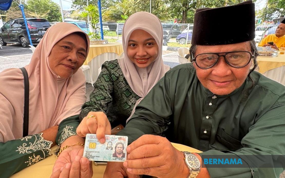 Johor Felda Settlers Receive Long-Awaited Land Titles After Decades of Applications
