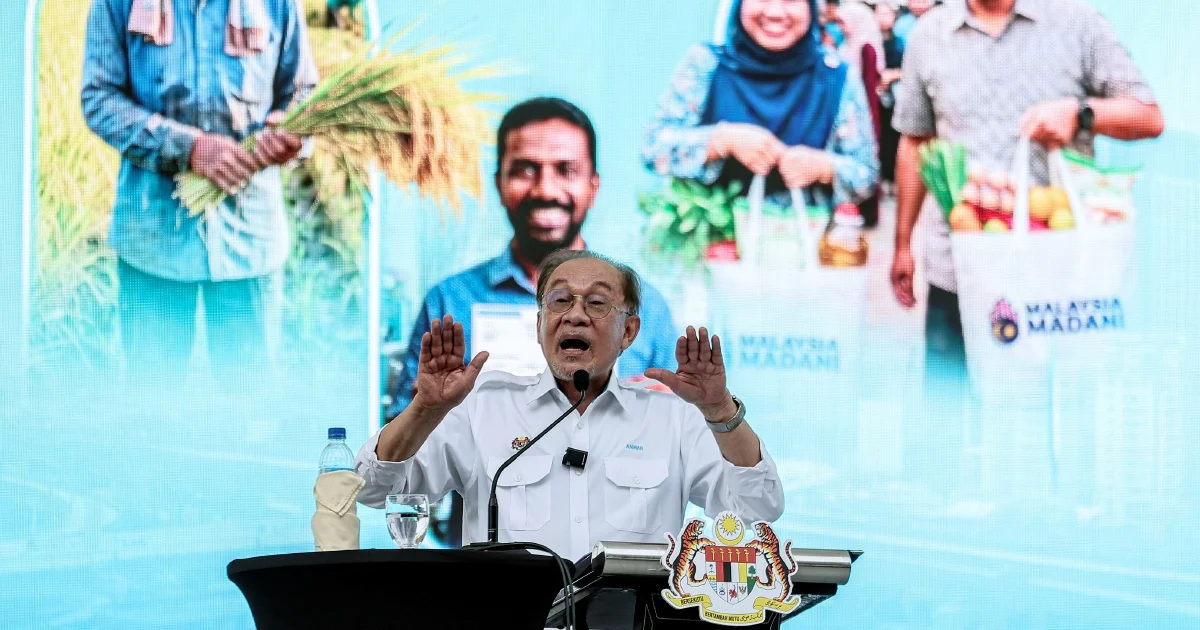 Anwar Boosts Neighbourhood Watch Funding to RM10,000 Annually