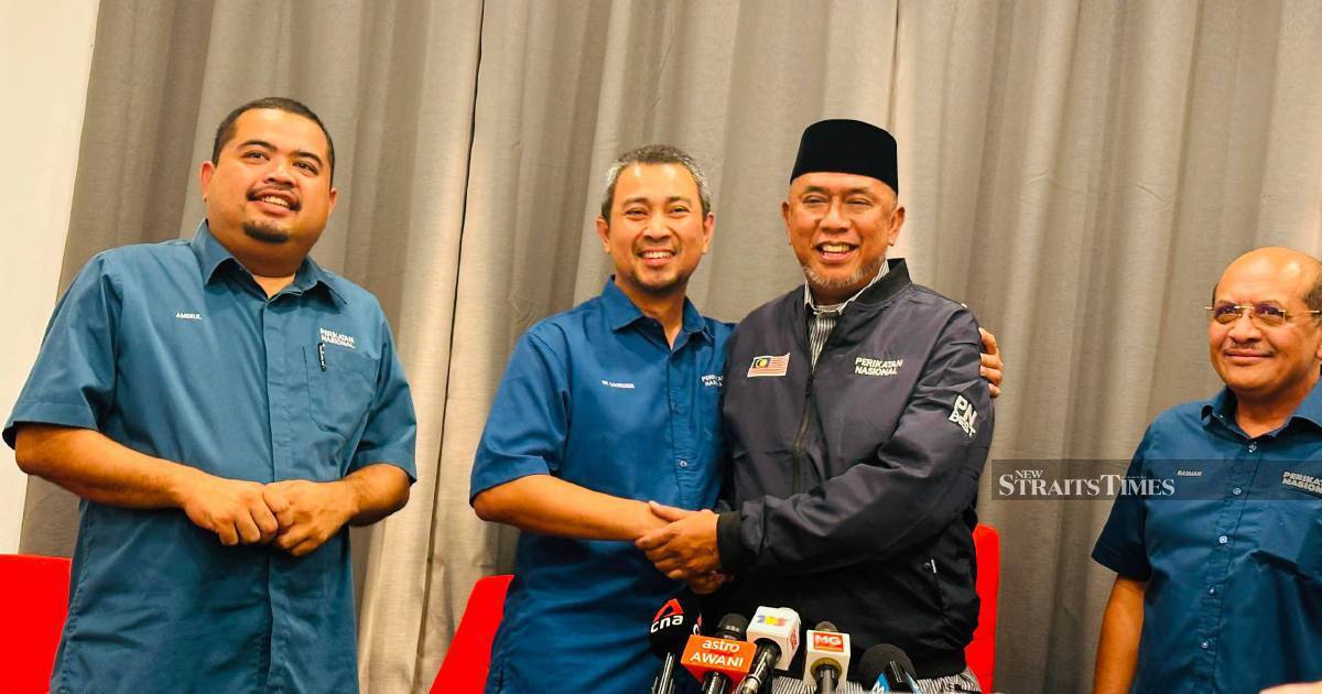 Layang-Layang Ex-Assemblyman Switches to Bersatu, Leaving Umno