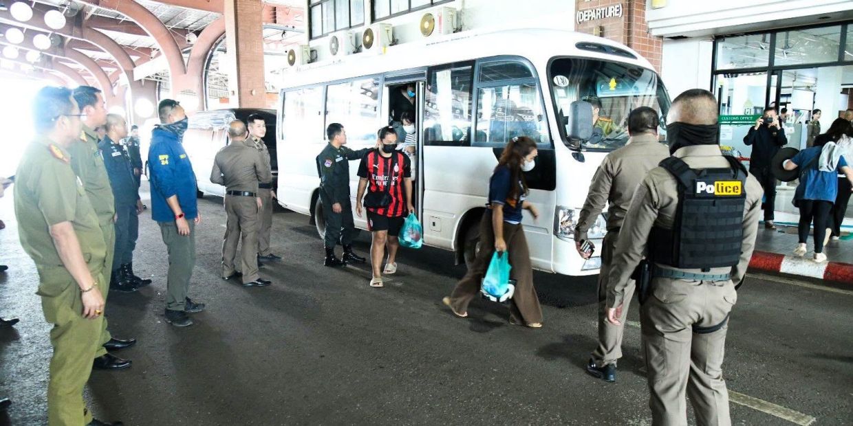 Laos Deports 32 Thai Nationals Following Major Raid on ST Vegas Gambling Complex