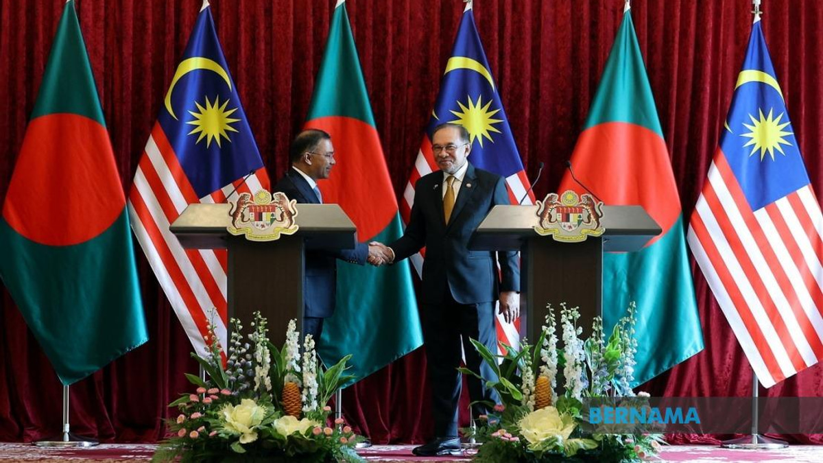 Malaysia and Bangladesh Pledge Stronger Protections for Migrant Workers
