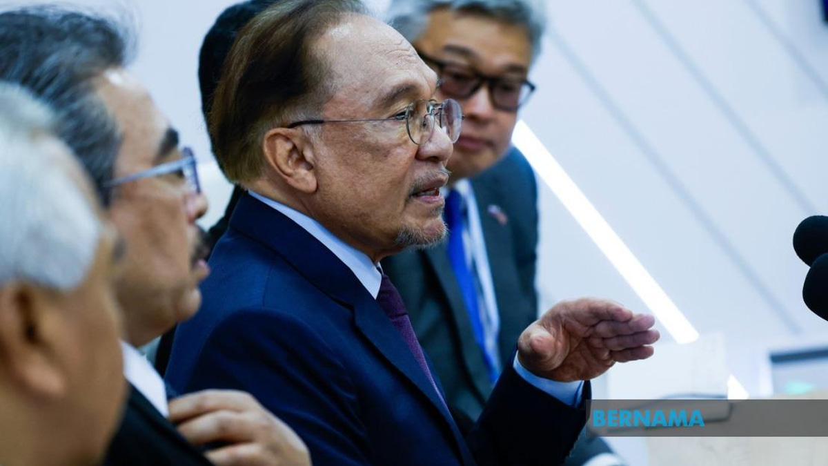 Anwar's Kazan Summit Secures Long-term Russian Energy Supplies for Malaysia