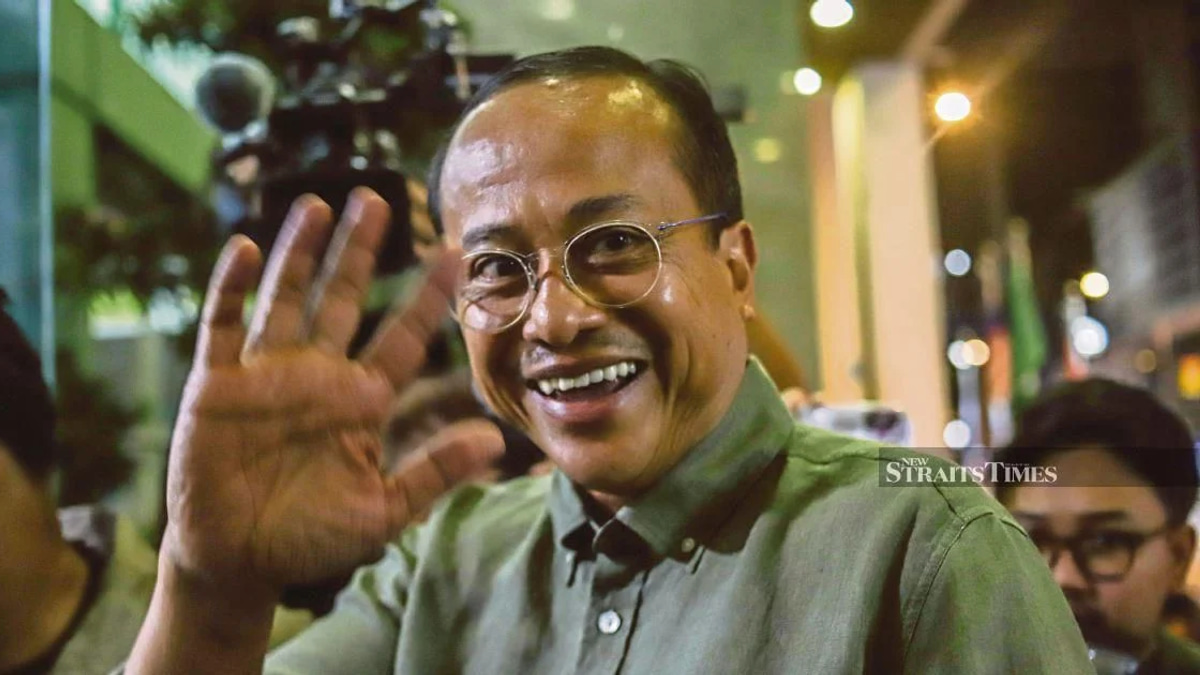 Hamzah Zainudin's Opposition Leadership Lacks Formal Recognition Amid Institutional Uncertainty